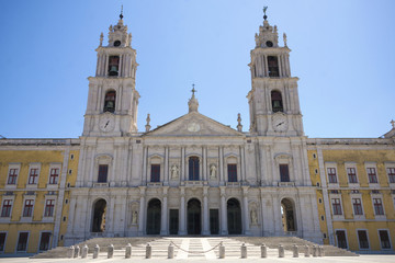 Fototapeta na wymiar Palacio Nacional de Mafra Portugal