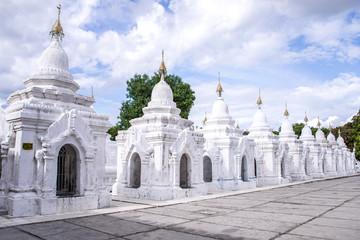 Kuthodaw Pagoda, Mandalay, Myanmar