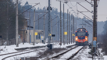 REGIONAL TRAIN AT THE RAYLWAY STATION - Winter weather on the trail