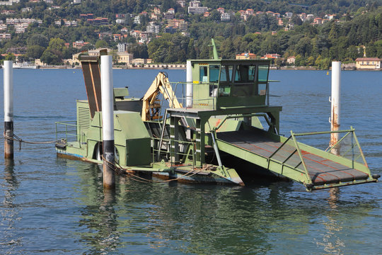 DRAGA SULL'ACQUA, DREDGE ON THE WATER