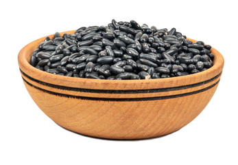 Black beans in bowl