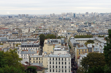 Fototapeta na wymiar Rooftop skyline of Paris in autumn