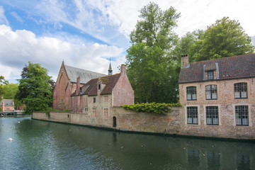 Fototapeta na wymiar Lake of Love and Beguinage, Bruges, Belgium