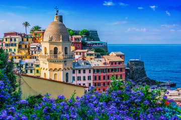 Picturesque town of Vernazza, Liguria, Italy © monticellllo