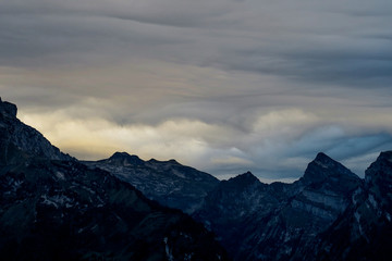 Obraz premium Alpine scene in the Swiss mountains: Sunset and storm clouds