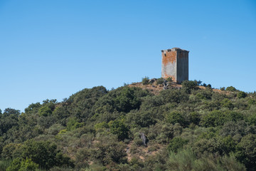 Fototapeta na wymiar Torre de O Castro, municipio de Sandiás. Comarca de A Limia. Ourense, Galicia, España.