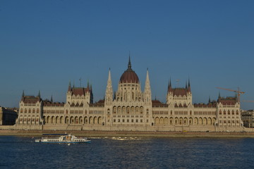 Fototapeta na wymiar Parlement européen de Budapest