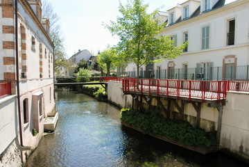 ville de Dreux, la rivière la Blaise traverse la ville, département Eure et Loir, Normandie,...