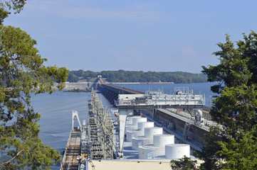landscape photo of the Wheeler Dam near Decatur, Alabama