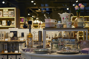 Image of the interior of the store of utensils.