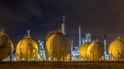 Liquid Natural Gas globe containers