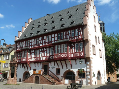 Altst&auml;dter Rathaus in Hanau