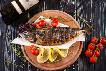 fried fish with lemon