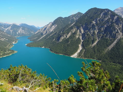 Tirol - der herrliche Ausblick &uuml;ber dem Plansee