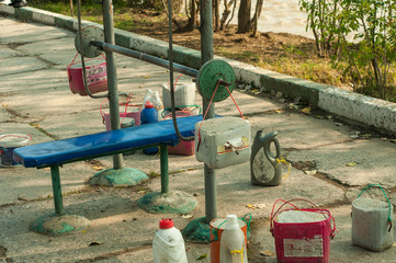 Handmade gym on the street: dumbbells, simulators 4