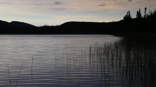 lever de soleil sur le lac