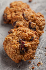 Oat cookies with cranberry and pecan