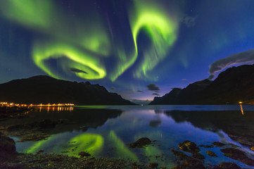 Fototapeta premium The polar lights in Norway. TromsoюErsfjord