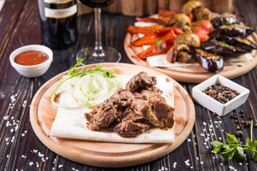 grilled meat with onion