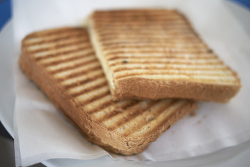 Toasted bread with cheese