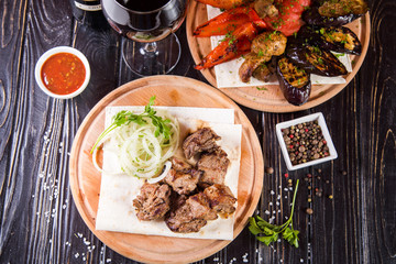 grilled meat with onion