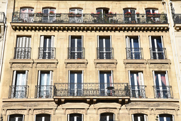 Naklejka premium Immeuble bourgeois à Paris, France