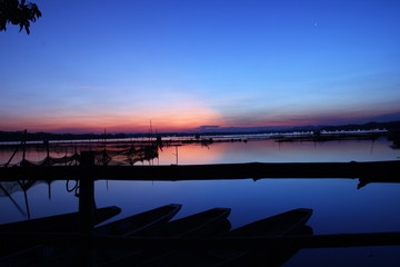 Fototapeta premium on the lake, view from the edge of the lake