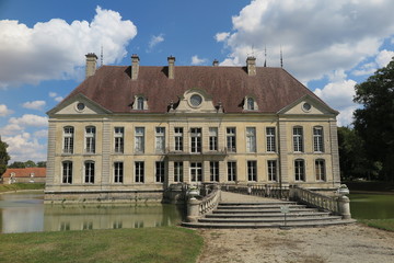 Fototapeta na wymiar Schloss Commarin, Burgund