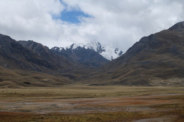 peruvian mountains