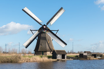 Fototapeta na wymiar Windmill Overwaard no 5 in Kinderdijk