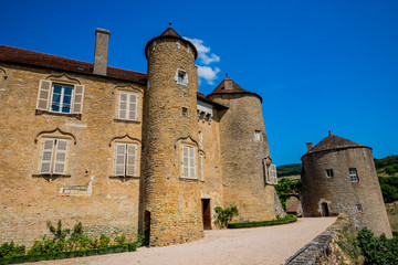 Obraz premium Le Château de Berzé-le-Châtel
