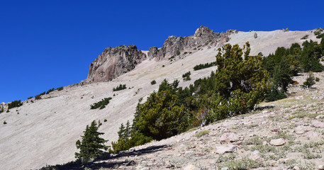 Mt. Lassen peak views in the summer