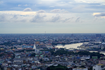 バンコクチャオプラヤ川のある風景