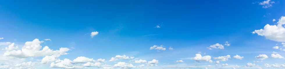 Outdoor kussens Panorama blauwe lucht en wolk met daglicht natuurlijke achtergrond. © ParinPIX