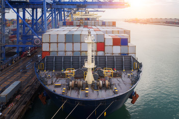 Container cargo ship