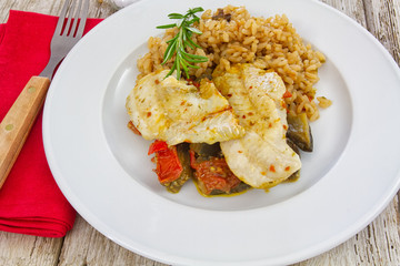 filet de merlu, légumes et riz