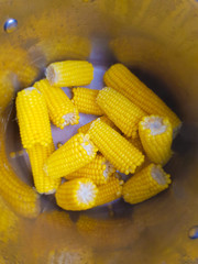 Delicious corn on the cob in a serving dish.