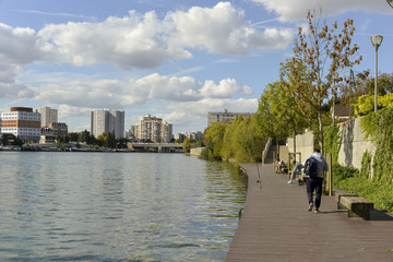 La Seine, Quai, Les Gondoles Sud, Choisy le Roi, Val de Marne, 94