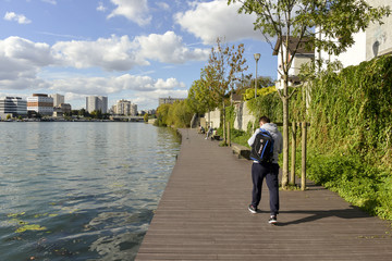 La Seine, Quai, Les Gondoles Sud, Choisy le Roi, Val de Marne, 94