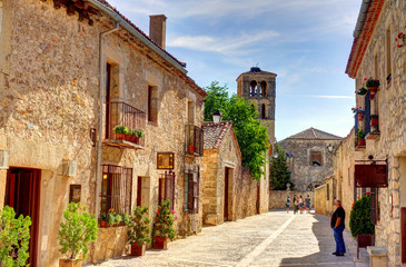 Fototapeta na wymiar Pedraza de la Sierra, small town in central Spain
