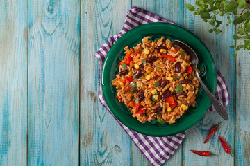 Mexican rice with minced meat and vegetables.