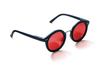 Fency round sunglasses with red glasses