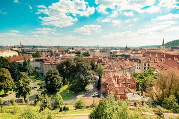 Obraz premium Der Palffy-Garten in Sommer in Prag, Tschechische Republik
