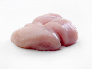 Pechugas de pollo enteras crudas