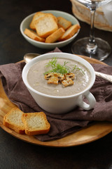 Mushrooms soup with cream