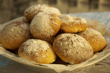 pies bread in basket