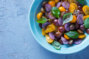 tomato salad with onion and spices