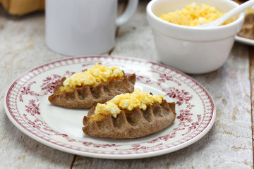 karjalanpiirakka ja munavoi, karelian pie and egg butter, finnish food, finland breakfast