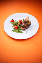 steak with vegetables