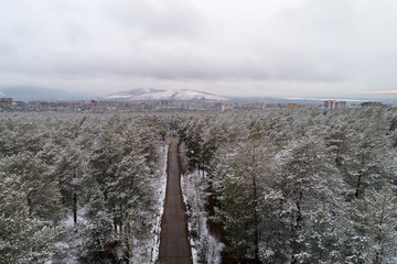 Город Чита, Забайкальский край, весенний снег.